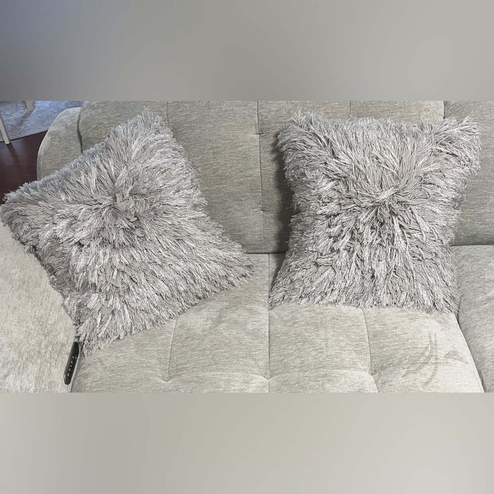 SAFAVIEH Two Large Gray Shag Metallic Silver Decorative Throw Pillows - Picture 7 of 17